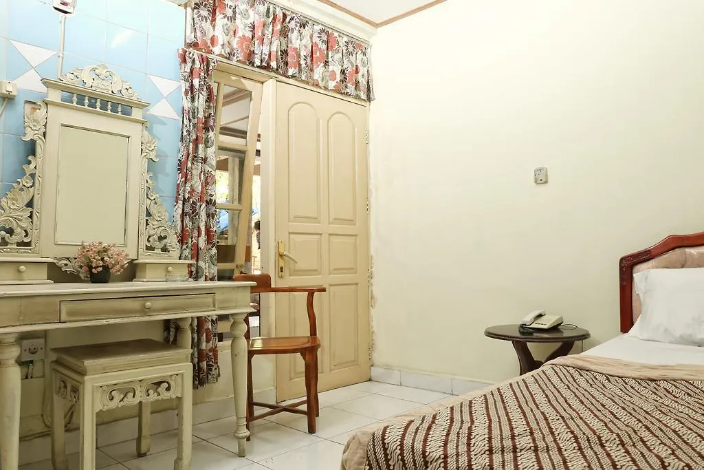 ** Guest house Reddoorz @ Teuku Umar Hotel Denpasar  Indonesia